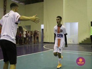 
<a style='margin-left: 5px;' class='btn btn-xs btn-social btn-facebook' href='https://www.facebook.com/sharer/sharer.php?u=https://www.boladovale.com.br/imgs/800-800-90/conteudo/fotos/1586/img6220.jpg' rel='popup' data-width='500' data-height='400'><i class='fa fa-facebook'></i>Compartilhar <span class='hidden-xs'>no Facebook</span>
</a> 
<a class='btn btn-default btn-xs' target='_blank' href='imgs/800-800-90/conteudo/fotos/1586/img6220.jpg'>
<span class='glyphicon glyphicon-cloud-download'></span> Salvar
</a> 
<span></span>