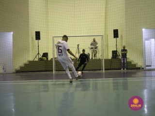 
<a style='margin-left: 5px;' class='btn btn-xs btn-social btn-facebook' href='https://www.facebook.com/sharer/sharer.php?u=https://www.boladovale.com.br/imgs/800-800-90/conteudo/fotos/1586/img6233.jpg' rel='popup' data-width='500' data-height='400'><i class='fa fa-facebook'></i>Compartilhar <span class='hidden-xs'>no Facebook</span>
</a> 
<a class='btn btn-default btn-xs' target='_blank' href='imgs/800-800-90/conteudo/fotos/1586/img6233.jpg'>
<span class='glyphicon glyphicon-cloud-download'></span> Salvar
</a> 
<span></span>