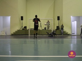 
<a style='margin-left: 5px;' class='btn btn-xs btn-social btn-facebook' href='https://www.facebook.com/sharer/sharer.php?u=https://www.boladovale.com.br/imgs/800-800-90/conteudo/fotos/1586/img6247.jpg' rel='popup' data-width='500' data-height='400'><i class='fa fa-facebook'></i>Compartilhar <span class='hidden-xs'>no Facebook</span>
</a> 
<a class='btn btn-default btn-xs' target='_blank' href='imgs/800-800-90/conteudo/fotos/1586/img6247.jpg'>
<span class='glyphicon glyphicon-cloud-download'></span> Salvar
</a> 
<span></span>