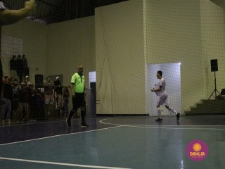 
<a style='margin-left: 5px;' class='btn btn-xs btn-social btn-facebook' href='https://www.facebook.com/sharer/sharer.php?u=https://www.boladovale.com.br/imgs/800-800-90/conteudo/fotos/1586/img6267.jpg' rel='popup' data-width='500' data-height='400'><i class='fa fa-facebook'></i>Compartilhar <span class='hidden-xs'>no Facebook</span>
</a> 
<a class='btn btn-default btn-xs' target='_blank' href='imgs/800-800-90/conteudo/fotos/1586/img6267.jpg'>
<span class='glyphicon glyphicon-cloud-download'></span> Salvar
</a> 
<span></span>