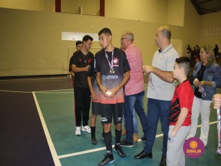 
<a style='margin-left: 5px;' class='btn btn-xs btn-social btn-facebook' href='https://www.facebook.com/sharer/sharer.php?u=https://www.boladovale.com.br/imgs/800-800-90/conteudo/fotos/1586/img6367.jpg' rel='popup' data-width='500' data-height='400'><i class='fa fa-facebook'></i>Compartilhar <span class='hidden-xs'>no Facebook</span>
</a> 
<a class='btn btn-default btn-xs' target='_blank' href='imgs/800-800-90/conteudo/fotos/1586/img6367.jpg'>
<span class='glyphicon glyphicon-cloud-download'></span> Salvar
</a> 
<span></span>