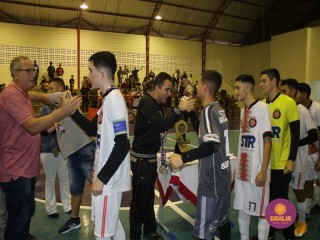 
<a style='margin-left: 5px;' class='btn btn-xs btn-social btn-facebook' href='https://www.facebook.com/sharer/sharer.php?u=https://www.boladovale.com.br/imgs/800-800-90/conteudo/fotos/1586/img6379.jpg' rel='popup' data-width='500' data-height='400'><i class='fa fa-facebook'></i>Compartilhar <span class='hidden-xs'>no Facebook</span>
</a> 
<a class='btn btn-default btn-xs' target='_blank' href='imgs/800-800-90/conteudo/fotos/1586/img6379.jpg'>
<span class='glyphicon glyphicon-cloud-download'></span> Salvar
</a> 
<span></span>