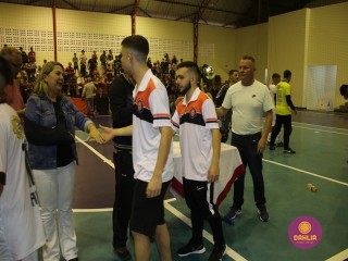 
<a style='margin-left: 5px;' class='btn btn-xs btn-social btn-facebook' href='https://www.facebook.com/sharer/sharer.php?u=https://www.boladovale.com.br/imgs/800-800-90/conteudo/fotos/1586/img6397.jpg' rel='popup' data-width='500' data-height='400'><i class='fa fa-facebook'></i>Compartilhar <span class='hidden-xs'>no Facebook</span>
</a> 
<a class='btn btn-default btn-xs' target='_blank' href='imgs/800-800-90/conteudo/fotos/1586/img6397.jpg'>
<span class='glyphicon glyphicon-cloud-download'></span> Salvar
</a> 
<span></span>