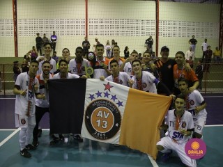 
<a style='margin-left: 5px;' class='btn btn-xs btn-social btn-facebook' href='https://www.facebook.com/sharer/sharer.php?u=https://www.boladovale.com.br/imgs/800-800-90/conteudo/fotos/1586/img6438.jpg' rel='popup' data-width='500' data-height='400'><i class='fa fa-facebook'></i>Compartilhar <span class='hidden-xs'>no Facebook</span>
</a> 
<a class='btn btn-default btn-xs' target='_blank' href='imgs/800-800-90/conteudo/fotos/1586/img6438.jpg'>
<span class='glyphicon glyphicon-cloud-download'></span> Salvar
</a> 
<span></span>