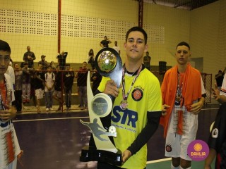 
<a style='margin-left: 5px;' class='btn btn-xs btn-social btn-facebook' href='https://www.facebook.com/sharer/sharer.php?u=https://www.boladovale.com.br/imgs/800-800-90/conteudo/fotos/1586/img6446.jpg' rel='popup' data-width='500' data-height='400'><i class='fa fa-facebook'></i>Compartilhar <span class='hidden-xs'>no Facebook</span>
</a> 
<a class='btn btn-default btn-xs' target='_blank' href='imgs/800-800-90/conteudo/fotos/1586/img6446.jpg'>
<span class='glyphicon glyphicon-cloud-download'></span> Salvar
</a> 
<span></span>