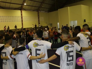 
<a style='margin-left: 5px;' class='btn btn-xs btn-social btn-facebook' href='https://www.facebook.com/sharer/sharer.php?u=https://www.boladovale.com.br/imgs/800-800-90/conteudo/fotos/1586/img6476.jpg' rel='popup' data-width='500' data-height='400'><i class='fa fa-facebook'></i>Compartilhar <span class='hidden-xs'>no Facebook</span>
</a> 
<a class='btn btn-default btn-xs' target='_blank' href='imgs/800-800-90/conteudo/fotos/1586/img6476.jpg'>
<span class='glyphicon glyphicon-cloud-download'></span> Salvar
</a> 
<span></span>