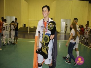 
<a style='margin-left: 5px;' class='btn btn-xs btn-social btn-facebook' href='https://www.facebook.com/sharer/sharer.php?u=https://www.boladovale.com.br/imgs/800-800-90/conteudo/fotos/1586/img6498.jpg' rel='popup' data-width='500' data-height='400'><i class='fa fa-facebook'></i>Compartilhar <span class='hidden-xs'>no Facebook</span>
</a> 
<a class='btn btn-default btn-xs' target='_blank' href='imgs/800-800-90/conteudo/fotos/1586/img6498.jpg'>
<span class='glyphicon glyphicon-cloud-download'></span> Salvar
</a> 
<span></span>