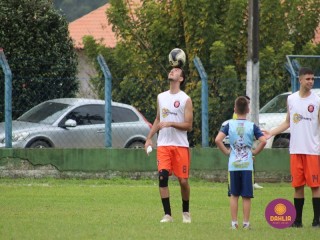 
<a style='margin-left: 5px;' class='btn btn-xs btn-social btn-facebook' href='https://www.facebook.com/sharer/sharer.php?u=https://www.boladovale.com.br/imgs/800-800-90/conteudo/fotos/1587/img6562.jpg' rel='popup' data-width='500' data-height='400'><i class='fa fa-facebook'></i>Compartilhar <span class='hidden-xs'>no Facebook</span>
</a> 
<a class='btn btn-default btn-xs' target='_blank' href='imgs/800-800-90/conteudo/fotos/1587/img6562.jpg'>
<span class='glyphicon glyphicon-cloud-download'></span> Salvar
</a> 
<span></span>