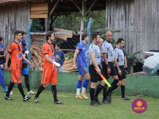 
<a style='margin-left: 5px;' class='btn btn-xs btn-social btn-facebook' href='https://www.facebook.com/sharer/sharer.php?u=https://www.boladovale.com.br/imgs/800-800-90/conteudo/fotos/1587/img6604.jpg' rel='popup' data-width='500' data-height='400'><i class='fa fa-facebook'></i>Compartilhar <span class='hidden-xs'>no Facebook</span>
</a> 
<a class='btn btn-default btn-xs' target='_blank' href='imgs/800-800-90/conteudo/fotos/1587/img6604.jpg'>
<span class='glyphicon glyphicon-cloud-download'></span> Salvar
</a> 
<span></span>