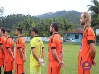 
<a style='margin-left: 5px;' class='btn btn-xs btn-social btn-facebook' href='https://www.facebook.com/sharer/sharer.php?u=https://www.boladovale.com.br/imgs/800-800-90/conteudo/fotos/1587/img6620.jpg' rel='popup' data-width='500' data-height='400'><i class='fa fa-facebook'></i>Compartilhar <span class='hidden-xs'>no Facebook</span>
</a> 
<a class='btn btn-default btn-xs' target='_blank' href='imgs/800-800-90/conteudo/fotos/1587/img6620.jpg'>
<span class='glyphicon glyphicon-cloud-download'></span> Salvar
</a> 
<span></span>