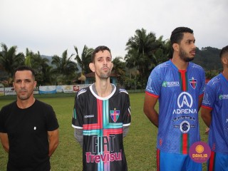 
<a style='margin-left: 5px;' class='btn btn-xs btn-social btn-facebook' href='https://www.facebook.com/sharer/sharer.php?u=https://www.boladovale.com.br/imgs/800-800-90/conteudo/fotos/1587/img6651.jpg' rel='popup' data-width='500' data-height='400'><i class='fa fa-facebook'></i>Compartilhar <span class='hidden-xs'>no Facebook</span>
</a> 
<a class='btn btn-default btn-xs' target='_blank' href='imgs/800-800-90/conteudo/fotos/1587/img6651.jpg'>
<span class='glyphicon glyphicon-cloud-download'></span> Salvar
</a> 
<span></span>
