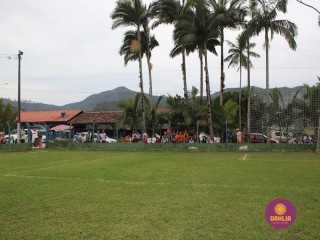 
<a style='margin-left: 5px;' class='btn btn-xs btn-social btn-facebook' href='https://www.facebook.com/sharer/sharer.php?u=https://www.boladovale.com.br/imgs/800-800-90/conteudo/fotos/1587/img6654.jpg' rel='popup' data-width='500' data-height='400'><i class='fa fa-facebook'></i>Compartilhar <span class='hidden-xs'>no Facebook</span>
</a> 
<a class='btn btn-default btn-xs' target='_blank' href='imgs/800-800-90/conteudo/fotos/1587/img6654.jpg'>
<span class='glyphicon glyphicon-cloud-download'></span> Salvar
</a> 
<span></span>