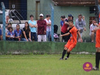 
<a style='margin-left: 5px;' class='btn btn-xs btn-social btn-facebook' href='https://www.facebook.com/sharer/sharer.php?u=https://www.boladovale.com.br/imgs/800-800-90/conteudo/fotos/1587/img6703.jpg' rel='popup' data-width='500' data-height='400'><i class='fa fa-facebook'></i>Compartilhar <span class='hidden-xs'>no Facebook</span>
</a> 
<a class='btn btn-default btn-xs' target='_blank' href='imgs/800-800-90/conteudo/fotos/1587/img6703.jpg'>
<span class='glyphicon glyphicon-cloud-download'></span> Salvar
</a> 
<span></span>