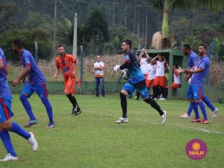 
<a style='margin-left: 5px;' class='btn btn-xs btn-social btn-facebook' href='https://www.facebook.com/sharer/sharer.php?u=https://www.boladovale.com.br/imgs/800-800-90/conteudo/fotos/1587/img6763.jpg' rel='popup' data-width='500' data-height='400'><i class='fa fa-facebook'></i>Compartilhar <span class='hidden-xs'>no Facebook</span>
</a> 
<a class='btn btn-default btn-xs' target='_blank' href='imgs/800-800-90/conteudo/fotos/1587/img6763.jpg'>
<span class='glyphicon glyphicon-cloud-download'></span> Salvar
</a> 
<span></span>