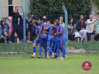 
<a style='margin-left: 5px;' class='btn btn-xs btn-social btn-facebook' href='https://www.facebook.com/sharer/sharer.php?u=https://www.boladovale.com.br/imgs/800-800-90/conteudo/fotos/1587/img6782.jpg' rel='popup' data-width='500' data-height='400'><i class='fa fa-facebook'></i>Compartilhar <span class='hidden-xs'>no Facebook</span>
</a> 
<a class='btn btn-default btn-xs' target='_blank' href='imgs/800-800-90/conteudo/fotos/1587/img6782.jpg'>
<span class='glyphicon glyphicon-cloud-download'></span> Salvar
</a> 
<span></span>