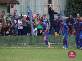 
<a style='margin-left: 5px;' class='btn btn-xs btn-social btn-facebook' href='https://www.facebook.com/sharer/sharer.php?u=https://www.boladovale.com.br/imgs/800-800-90/conteudo/fotos/1587/img6783.jpg' rel='popup' data-width='500' data-height='400'><i class='fa fa-facebook'></i>Compartilhar <span class='hidden-xs'>no Facebook</span>
</a> 
<a class='btn btn-default btn-xs' target='_blank' href='imgs/800-800-90/conteudo/fotos/1587/img6783.jpg'>
<span class='glyphicon glyphicon-cloud-download'></span> Salvar
</a> 
<span></span>