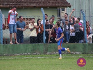 
<a style='margin-left: 5px;' class='btn btn-xs btn-social btn-facebook' href='https://www.facebook.com/sharer/sharer.php?u=https://www.boladovale.com.br/imgs/800-800-90/conteudo/fotos/1587/img6784.jpg' rel='popup' data-width='500' data-height='400'><i class='fa fa-facebook'></i>Compartilhar <span class='hidden-xs'>no Facebook</span>
</a> 
<a class='btn btn-default btn-xs' target='_blank' href='imgs/800-800-90/conteudo/fotos/1587/img6784.jpg'>
<span class='glyphicon glyphicon-cloud-download'></span> Salvar
</a> 
<span></span>