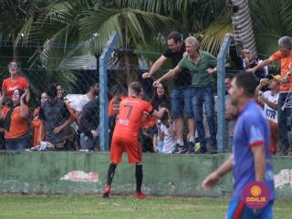 
<a style='margin-left: 5px;' class='btn btn-xs btn-social btn-facebook' href='https://www.facebook.com/sharer/sharer.php?u=https://www.boladovale.com.br/imgs/800-800-90/conteudo/fotos/1587/img6905.jpg' rel='popup' data-width='500' data-height='400'><i class='fa fa-facebook'></i>Compartilhar <span class='hidden-xs'>no Facebook</span>
</a> 
<a class='btn btn-default btn-xs' target='_blank' href='imgs/800-800-90/conteudo/fotos/1587/img6905.jpg'>
<span class='glyphicon glyphicon-cloud-download'></span> Salvar
</a> 
<span></span>