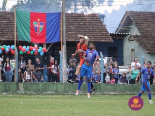 
<a style='margin-left: 5px;' class='btn btn-xs btn-social btn-facebook' href='https://www.facebook.com/sharer/sharer.php?u=https://www.boladovale.com.br/imgs/800-800-90/conteudo/fotos/1587/img6937.jpg' rel='popup' data-width='500' data-height='400'><i class='fa fa-facebook'></i>Compartilhar <span class='hidden-xs'>no Facebook</span>
</a> 
<a class='btn btn-default btn-xs' target='_blank' href='imgs/800-800-90/conteudo/fotos/1587/img6937.jpg'>
<span class='glyphicon glyphicon-cloud-download'></span> Salvar
</a> 
<span></span>