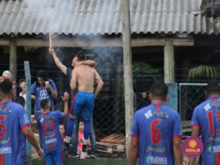 
<a style='margin-left: 5px;' class='btn btn-xs btn-social btn-facebook' href='https://www.facebook.com/sharer/sharer.php?u=https://www.boladovale.com.br/imgs/800-800-90/conteudo/fotos/1587/img6960.jpg' rel='popup' data-width='500' data-height='400'><i class='fa fa-facebook'></i>Compartilhar <span class='hidden-xs'>no Facebook</span>
</a> 
<a class='btn btn-default btn-xs' target='_blank' href='imgs/800-800-90/conteudo/fotos/1587/img6960.jpg'>
<span class='glyphicon glyphicon-cloud-download'></span> Salvar
</a> 
<span></span>