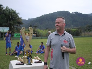 
<a style='margin-left: 5px;' class='btn btn-xs btn-social btn-facebook' href='https://www.facebook.com/sharer/sharer.php?u=https://www.boladovale.com.br/imgs/800-800-90/conteudo/fotos/1588/img6983.jpg' rel='popup' data-width='500' data-height='400'><i class='fa fa-facebook'></i>Compartilhar <span class='hidden-xs'>no Facebook</span>
</a> 
<a class='btn btn-default btn-xs' target='_blank' href='imgs/800-800-90/conteudo/fotos/1588/img6983.jpg'>
<span class='glyphicon glyphicon-cloud-download'></span> Salvar
</a> 
<span></span>