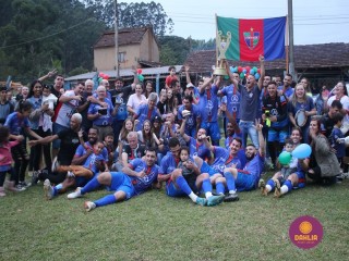 
<a style='margin-left: 5px;' class='btn btn-xs btn-social btn-facebook' href='https://www.facebook.com/sharer/sharer.php?u=https://www.boladovale.com.br/imgs/800-800-90/conteudo/fotos/1588/img7041.jpg' rel='popup' data-width='500' data-height='400'><i class='fa fa-facebook'></i>Compartilhar <span class='hidden-xs'>no Facebook</span>
</a> 
<a class='btn btn-default btn-xs' target='_blank' href='imgs/800-800-90/conteudo/fotos/1588/img7041.jpg'>
<span class='glyphicon glyphicon-cloud-download'></span> Salvar
</a> 
<span></span>