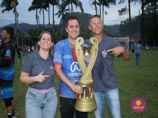 
<a style='margin-left: 5px;' class='btn btn-xs btn-social btn-facebook' href='https://www.facebook.com/sharer/sharer.php?u=https://www.boladovale.com.br/imgs/800-800-90/conteudo/fotos/1588/img7091.jpg' rel='popup' data-width='500' data-height='400'><i class='fa fa-facebook'></i>Compartilhar <span class='hidden-xs'>no Facebook</span>
</a> 
<a class='btn btn-default btn-xs' target='_blank' href='imgs/800-800-90/conteudo/fotos/1588/img7091.jpg'>
<span class='glyphicon glyphicon-cloud-download'></span> Salvar
</a> 
<span></span>