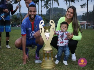 
<a style='margin-left: 5px;' class='btn btn-xs btn-social btn-facebook' href='https://www.facebook.com/sharer/sharer.php?u=https://www.boladovale.com.br/imgs/800-800-90/conteudo/fotos/1588/img7095.jpg' rel='popup' data-width='500' data-height='400'><i class='fa fa-facebook'></i>Compartilhar <span class='hidden-xs'>no Facebook</span>
</a> 
<a class='btn btn-default btn-xs' target='_blank' href='imgs/800-800-90/conteudo/fotos/1588/img7095.jpg'>
<span class='glyphicon glyphicon-cloud-download'></span> Salvar
</a> 
<span></span>