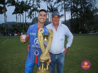 
<a style='margin-left: 5px;' class='btn btn-xs btn-social btn-facebook' href='https://www.facebook.com/sharer/sharer.php?u=https://www.boladovale.com.br/imgs/800-800-90/conteudo/fotos/1588/img7110.jpg' rel='popup' data-width='500' data-height='400'><i class='fa fa-facebook'></i>Compartilhar <span class='hidden-xs'>no Facebook</span>
</a> 
<a class='btn btn-default btn-xs' target='_blank' href='imgs/800-800-90/conteudo/fotos/1588/img7110.jpg'>
<span class='glyphicon glyphicon-cloud-download'></span> Salvar
</a> 
<span></span>