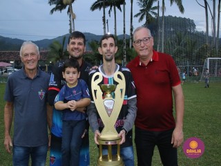 
<a style='margin-left: 5px;' class='btn btn-xs btn-social btn-facebook' href='https://www.facebook.com/sharer/sharer.php?u=https://www.boladovale.com.br/imgs/800-800-90/conteudo/fotos/1588/img7126.jpg' rel='popup' data-width='500' data-height='400'><i class='fa fa-facebook'></i>Compartilhar <span class='hidden-xs'>no Facebook</span>
</a> 
<a class='btn btn-default btn-xs' target='_blank' href='imgs/800-800-90/conteudo/fotos/1588/img7126.jpg'>
<span class='glyphicon glyphicon-cloud-download'></span> Salvar
</a> 
<span></span>