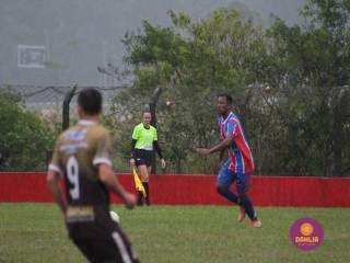 
<a style='margin-left: 5px;' class='btn btn-xs btn-social btn-facebook' href='https://www.facebook.com/sharer/sharer.php?u=https://www.boladovale.com.br/imgs/800-800-90/conteudo/fotos/1590/img9424.jpg' rel='popup' data-width='500' data-height='400'><i class='fa fa-facebook'></i>Compartilhar <span class='hidden-xs'>no Facebook</span>
</a> 
<a class='btn btn-default btn-xs' target='_blank' href='imgs/800-800-90/conteudo/fotos/1590/img9424.jpg'>
<span class='glyphicon glyphicon-cloud-download'></span> Salvar
</a> 
<span></span>