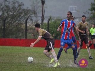 
<a style='margin-left: 5px;' class='btn btn-xs btn-social btn-facebook' href='https://www.facebook.com/sharer/sharer.php?u=https://www.boladovale.com.br/imgs/800-800-90/conteudo/fotos/1590/img9443.jpg' rel='popup' data-width='500' data-height='400'><i class='fa fa-facebook'></i>Compartilhar <span class='hidden-xs'>no Facebook</span>
</a> 
<a class='btn btn-default btn-xs' target='_blank' href='imgs/800-800-90/conteudo/fotos/1590/img9443.jpg'>
<span class='glyphicon glyphicon-cloud-download'></span> Salvar
</a> 
<span></span>