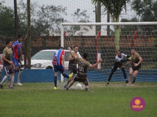 
<a style='margin-left: 5px;' class='btn btn-xs btn-social btn-facebook' href='https://www.facebook.com/sharer/sharer.php?u=https://www.boladovale.com.br/imgs/800-800-90/conteudo/fotos/1590/img9463.jpg' rel='popup' data-width='500' data-height='400'><i class='fa fa-facebook'></i>Compartilhar <span class='hidden-xs'>no Facebook</span>
</a> 
<a class='btn btn-default btn-xs' target='_blank' href='imgs/800-800-90/conteudo/fotos/1590/img9463.jpg'>
<span class='glyphicon glyphicon-cloud-download'></span> Salvar
</a> 
<span></span>