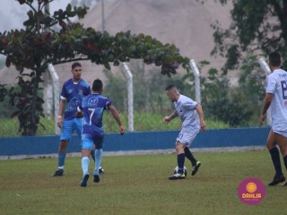 
<a style='margin-left: 5px;' class='btn btn-xs btn-social btn-facebook' href='https://www.facebook.com/sharer/sharer.php?u=https://www.boladovale.com.br/imgs/800-800-90/conteudo/fotos/1591/img7200.jpg' rel='popup' data-width='500' data-height='400'><i class='fa fa-facebook'></i>Compartilhar <span class='hidden-xs'>no Facebook</span>
</a> 
<a class='btn btn-default btn-xs' target='_blank' href='imgs/800-800-90/conteudo/fotos/1591/img7200.jpg'>
<span class='glyphicon glyphicon-cloud-download'></span> Salvar
</a> 
<span></span>