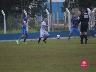 
<a style='margin-left: 5px;' class='btn btn-xs btn-social btn-facebook' href='https://www.facebook.com/sharer/sharer.php?u=https://www.boladovale.com.br/imgs/800-800-90/conteudo/fotos/1591/img7238.jpg' rel='popup' data-width='500' data-height='400'><i class='fa fa-facebook'></i>Compartilhar <span class='hidden-xs'>no Facebook</span>
</a> 
<a class='btn btn-default btn-xs' target='_blank' href='imgs/800-800-90/conteudo/fotos/1591/img7238.jpg'>
<span class='glyphicon glyphicon-cloud-download'></span> Salvar
</a> 
<span></span>