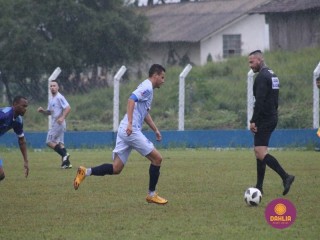
<a style='margin-left: 5px;' class='btn btn-xs btn-social btn-facebook' href='https://www.facebook.com/sharer/sharer.php?u=https://www.boladovale.com.br/imgs/800-800-90/conteudo/fotos/1591/img7243.jpg' rel='popup' data-width='500' data-height='400'><i class='fa fa-facebook'></i>Compartilhar <span class='hidden-xs'>no Facebook</span>
</a> 
<a class='btn btn-default btn-xs' target='_blank' href='imgs/800-800-90/conteudo/fotos/1591/img7243.jpg'>
<span class='glyphicon glyphicon-cloud-download'></span> Salvar
</a> 
<span></span>