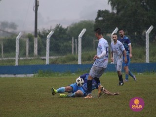 
<a style='margin-left: 5px;' class='btn btn-xs btn-social btn-facebook' href='https://www.facebook.com/sharer/sharer.php?u=https://www.boladovale.com.br/imgs/800-800-90/conteudo/fotos/1591/img7246.jpg' rel='popup' data-width='500' data-height='400'><i class='fa fa-facebook'></i>Compartilhar <span class='hidden-xs'>no Facebook</span>
</a> 
<a class='btn btn-default btn-xs' target='_blank' href='imgs/800-800-90/conteudo/fotos/1591/img7246.jpg'>
<span class='glyphicon glyphicon-cloud-download'></span> Salvar
</a> 
<span></span>