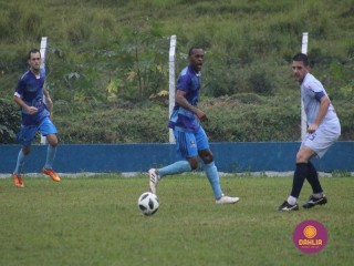 
<a style='margin-left: 5px;' class='btn btn-xs btn-social btn-facebook' href='https://www.facebook.com/sharer/sharer.php?u=https://www.boladovale.com.br/imgs/800-800-90/conteudo/fotos/1591/img7250.jpg' rel='popup' data-width='500' data-height='400'><i class='fa fa-facebook'></i>Compartilhar <span class='hidden-xs'>no Facebook</span>
</a> 
<a class='btn btn-default btn-xs' target='_blank' href='imgs/800-800-90/conteudo/fotos/1591/img7250.jpg'>
<span class='glyphicon glyphicon-cloud-download'></span> Salvar
</a> 
<span></span>