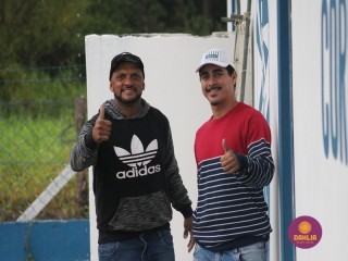 
<a style='margin-left: 5px;' class='btn btn-xs btn-social btn-facebook' href='https://www.facebook.com/sharer/sharer.php?u=https://www.boladovale.com.br/imgs/800-800-90/conteudo/fotos/1591/img7266.jpg' rel='popup' data-width='500' data-height='400'><i class='fa fa-facebook'></i>Compartilhar <span class='hidden-xs'>no Facebook</span>
</a> 
<a class='btn btn-default btn-xs' target='_blank' href='imgs/800-800-90/conteudo/fotos/1591/img7266.jpg'>
<span class='glyphicon glyphicon-cloud-download'></span> Salvar
</a> 
<span></span>