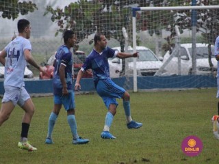 
<a style='margin-left: 5px;' class='btn btn-xs btn-social btn-facebook' href='https://www.facebook.com/sharer/sharer.php?u=https://www.boladovale.com.br/imgs/800-800-90/conteudo/fotos/1591/img7272.jpg' rel='popup' data-width='500' data-height='400'><i class='fa fa-facebook'></i>Compartilhar <span class='hidden-xs'>no Facebook</span>
</a> 
<a class='btn btn-default btn-xs' target='_blank' href='imgs/800-800-90/conteudo/fotos/1591/img7272.jpg'>
<span class='glyphicon glyphicon-cloud-download'></span> Salvar
</a> 
<span></span>