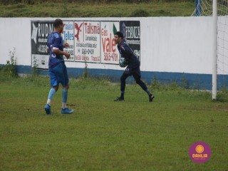 
<a style='margin-left: 5px;' class='btn btn-xs btn-social btn-facebook' href='https://www.facebook.com/sharer/sharer.php?u=https://www.boladovale.com.br/imgs/800-800-90/conteudo/fotos/1591/img7274.jpg' rel='popup' data-width='500' data-height='400'><i class='fa fa-facebook'></i>Compartilhar <span class='hidden-xs'>no Facebook</span>
</a> 
<a class='btn btn-default btn-xs' target='_blank' href='imgs/800-800-90/conteudo/fotos/1591/img7274.jpg'>
<span class='glyphicon glyphicon-cloud-download'></span> Salvar
</a> 
<span></span>