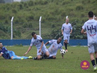 
<a style='margin-left: 5px;' class='btn btn-xs btn-social btn-facebook' href='https://www.facebook.com/sharer/sharer.php?u=https://www.boladovale.com.br/imgs/800-800-90/conteudo/fotos/1591/img7297.jpg' rel='popup' data-width='500' data-height='400'><i class='fa fa-facebook'></i>Compartilhar <span class='hidden-xs'>no Facebook</span>
</a> 
<a class='btn btn-default btn-xs' target='_blank' href='imgs/800-800-90/conteudo/fotos/1591/img7297.jpg'>
<span class='glyphicon glyphicon-cloud-download'></span> Salvar
</a> 
<span></span>