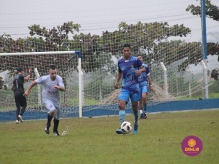 
<a style='margin-left: 5px;' class='btn btn-xs btn-social btn-facebook' href='https://www.facebook.com/sharer/sharer.php?u=https://www.boladovale.com.br/imgs/800-800-90/conteudo/fotos/1591/img7316.jpg' rel='popup' data-width='500' data-height='400'><i class='fa fa-facebook'></i>Compartilhar <span class='hidden-xs'>no Facebook</span>
</a> 
<a class='btn btn-default btn-xs' target='_blank' href='imgs/800-800-90/conteudo/fotos/1591/img7316.jpg'>
<span class='glyphicon glyphicon-cloud-download'></span> Salvar
</a> 
<span></span>