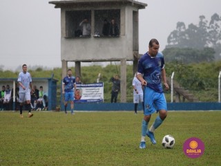 
<a style='margin-left: 5px;' class='btn btn-xs btn-social btn-facebook' href='https://www.facebook.com/sharer/sharer.php?u=https://www.boladovale.com.br/imgs/800-800-90/conteudo/fotos/1591/img7326.jpg' rel='popup' data-width='500' data-height='400'><i class='fa fa-facebook'></i>Compartilhar <span class='hidden-xs'>no Facebook</span>
</a> 
<a class='btn btn-default btn-xs' target='_blank' href='imgs/800-800-90/conteudo/fotos/1591/img7326.jpg'>
<span class='glyphicon glyphicon-cloud-download'></span> Salvar
</a> 
<span></span>