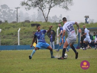 
<a style='margin-left: 5px;' class='btn btn-xs btn-social btn-facebook' href='https://www.facebook.com/sharer/sharer.php?u=https://www.boladovale.com.br/imgs/800-800-90/conteudo/fotos/1591/img7328.jpg' rel='popup' data-width='500' data-height='400'><i class='fa fa-facebook'></i>Compartilhar <span class='hidden-xs'>no Facebook</span>
</a> 
<a class='btn btn-default btn-xs' target='_blank' href='imgs/800-800-90/conteudo/fotos/1591/img7328.jpg'>
<span class='glyphicon glyphicon-cloud-download'></span> Salvar
</a> 
<span></span>