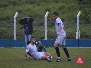 
<a style='margin-left: 5px;' class='btn btn-xs btn-social btn-facebook' href='https://www.facebook.com/sharer/sharer.php?u=https://www.boladovale.com.br/imgs/800-800-90/conteudo/fotos/1591/img7332.jpg' rel='popup' data-width='500' data-height='400'><i class='fa fa-facebook'></i>Compartilhar <span class='hidden-xs'>no Facebook</span>
</a> 
<a class='btn btn-default btn-xs' target='_blank' href='imgs/800-800-90/conteudo/fotos/1591/img7332.jpg'>
<span class='glyphicon glyphicon-cloud-download'></span> Salvar
</a> 
<span></span>