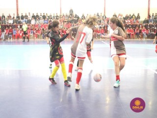 
<a style='margin-left: 5px;' class='btn btn-xs btn-social btn-facebook' href='https://www.facebook.com/sharer/sharer.php?u=https://www.boladovale.com.br/imgs/800-800-90/conteudo/fotos/1592/img7416.jpg' rel='popup' data-width='500' data-height='400'><i class='fa fa-facebook'></i>Compartilhar <span class='hidden-xs'>no Facebook</span>
</a> 
<a class='btn btn-default btn-xs' target='_blank' href='imgs/800-800-90/conteudo/fotos/1592/img7416.jpg'>
<span class='glyphicon glyphicon-cloud-download'></span> Salvar
</a> 
<span></span>