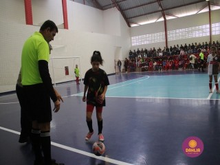 
<a style='margin-left: 5px;' class='btn btn-xs btn-social btn-facebook' href='https://www.facebook.com/sharer/sharer.php?u=https://www.boladovale.com.br/imgs/800-800-90/conteudo/fotos/1592/img7420.jpg' rel='popup' data-width='500' data-height='400'><i class='fa fa-facebook'></i>Compartilhar <span class='hidden-xs'>no Facebook</span>
</a> 
<a class='btn btn-default btn-xs' target='_blank' href='imgs/800-800-90/conteudo/fotos/1592/img7420.jpg'>
<span class='glyphicon glyphicon-cloud-download'></span> Salvar
</a> 
<span></span>