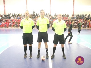 
<a style='margin-left: 5px;' class='btn btn-xs btn-social btn-facebook' href='https://www.facebook.com/sharer/sharer.php?u=https://www.boladovale.com.br/imgs/800-800-90/conteudo/fotos/1592/img7434.jpg' rel='popup' data-width='500' data-height='400'><i class='fa fa-facebook'></i>Compartilhar <span class='hidden-xs'>no Facebook</span>
</a> 
<a class='btn btn-default btn-xs' target='_blank' href='imgs/800-800-90/conteudo/fotos/1592/img7434.jpg'>
<span class='glyphicon glyphicon-cloud-download'></span> Salvar
</a> 
<span></span>