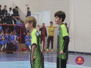 
<a style='margin-left: 5px;' class='btn btn-xs btn-social btn-facebook' href='https://www.facebook.com/sharer/sharer.php?u=https://www.boladovale.com.br/imgs/800-800-90/conteudo/fotos/1592/img7452.jpg' rel='popup' data-width='500' data-height='400'><i class='fa fa-facebook'></i>Compartilhar <span class='hidden-xs'>no Facebook</span>
</a> 
<a class='btn btn-default btn-xs' target='_blank' href='imgs/800-800-90/conteudo/fotos/1592/img7452.jpg'>
<span class='glyphicon glyphicon-cloud-download'></span> Salvar
</a> 
<span></span>